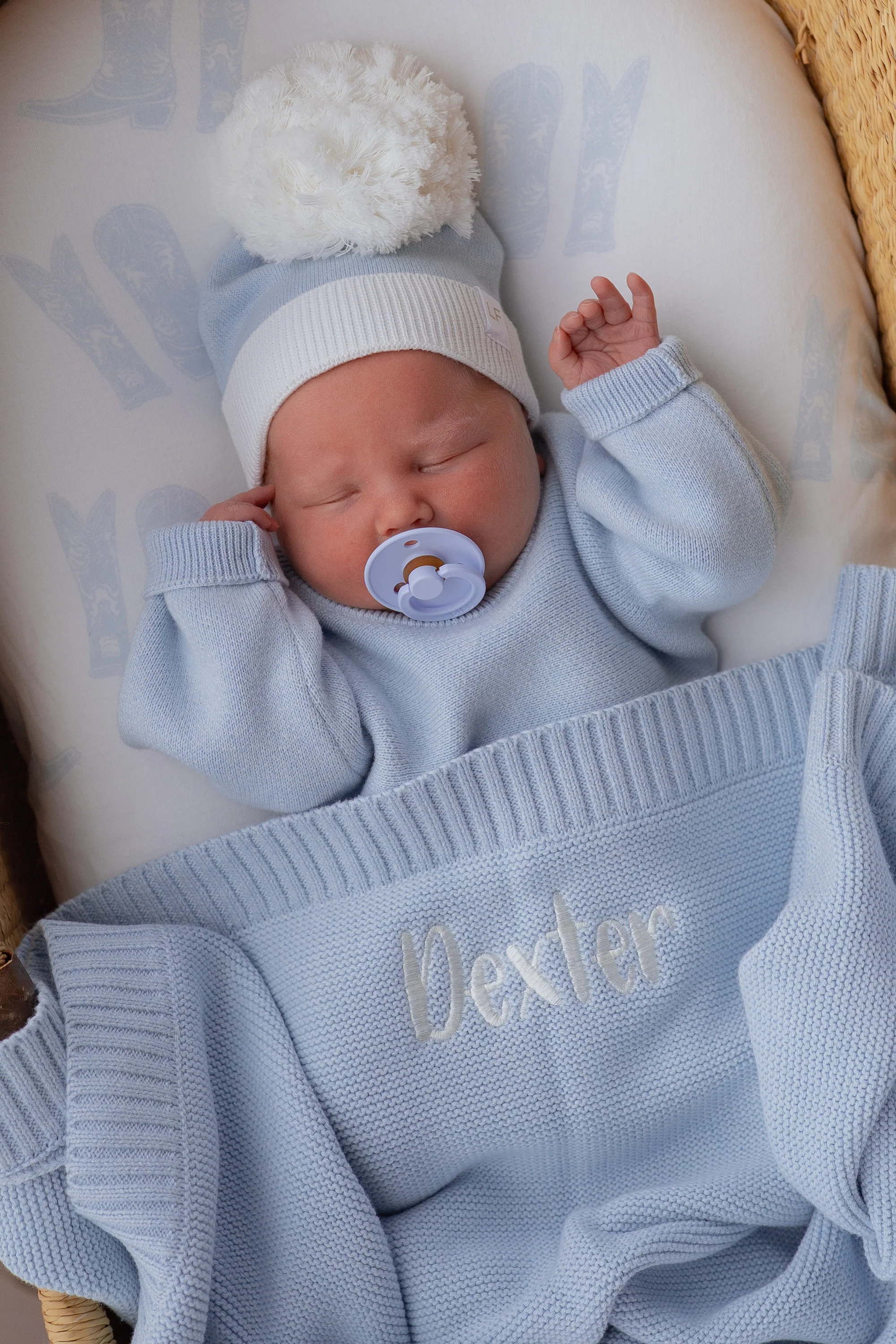 Heirloom Border Knit Blanket | Sky Blue - Image 7
